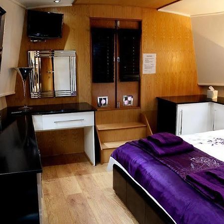 The Joker Boat Liverpool Exterior foto