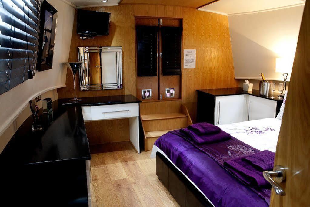 The Joker Boat Liverpool Exterior foto